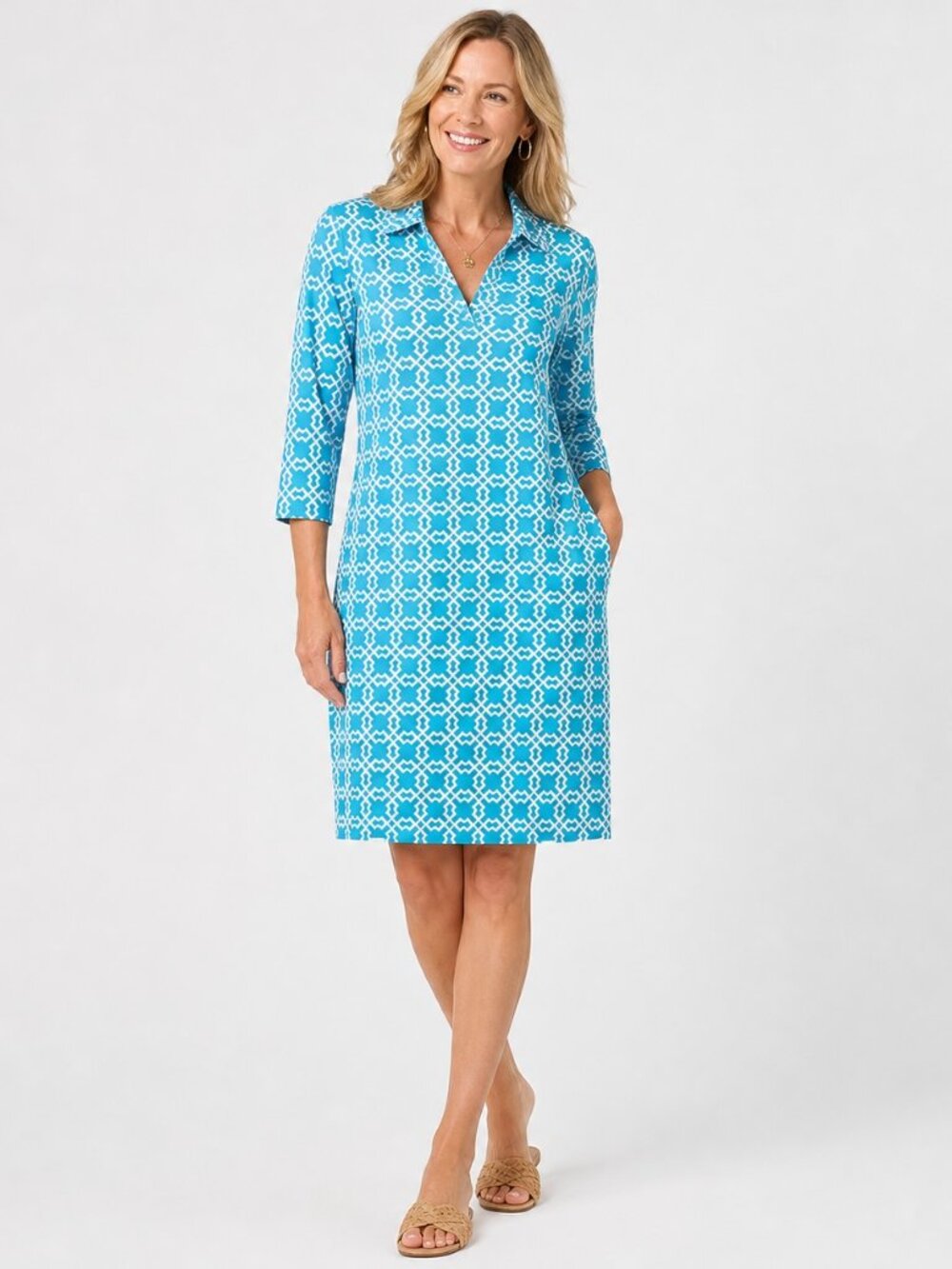 Katherine Way Dress M Blue White Geometric 3/4 Sleeve Stretch Shift USA Resort